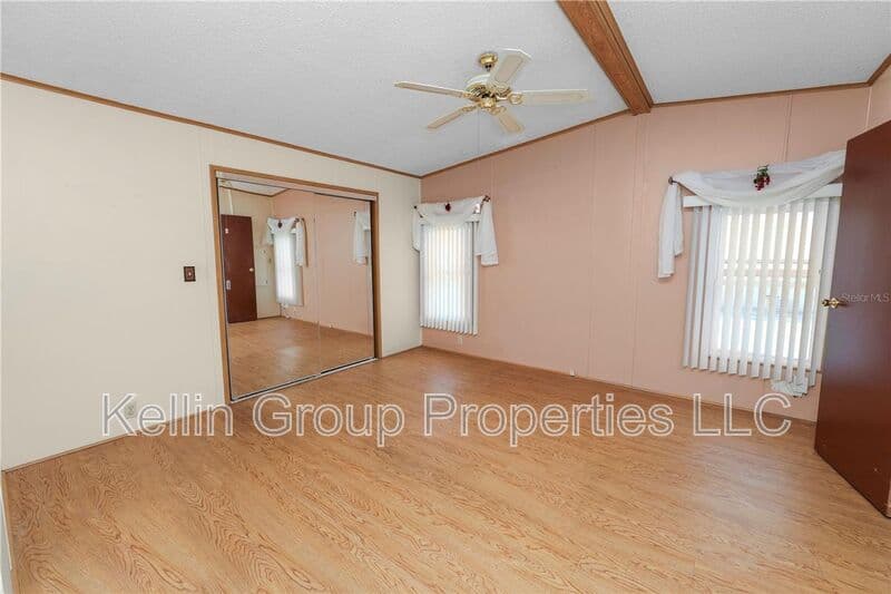Lakeland House: 1706 Fox Hill Dr