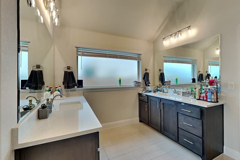 Forney House: 335 Chapel Hill Dr