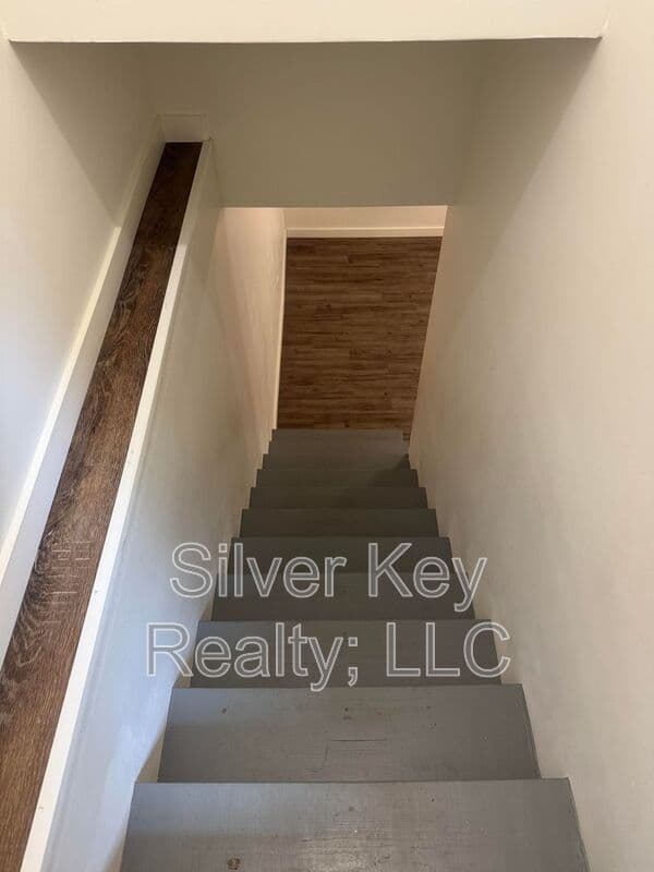 Athens House: 1603 Hutsell Drive