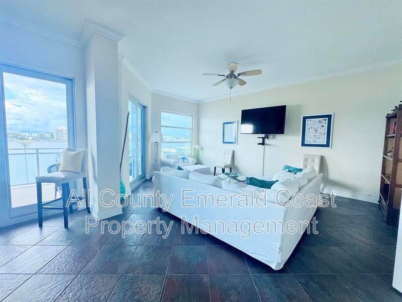 Destin Condo: 211 Durango Road