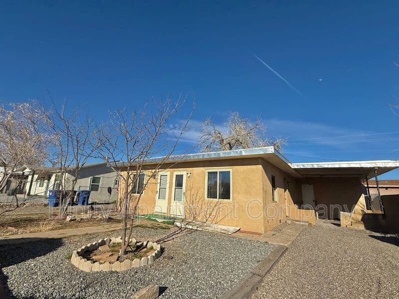 474 60th NW Condo: 472 60th NW