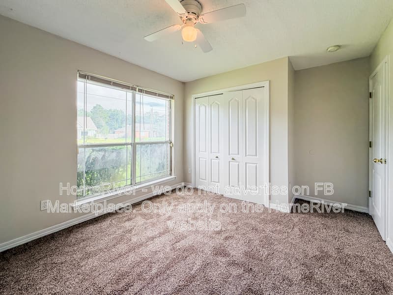 Navarre House: 6609 Codell St