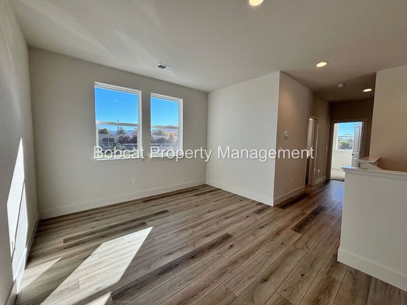 Carson City House: 1383 Vine Gate Rd