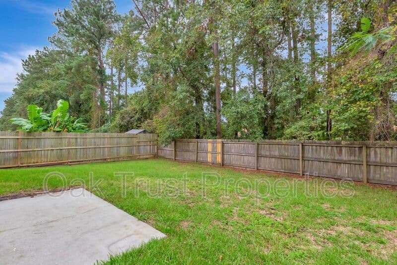 Ladson House: 1053 Friartuck Trail