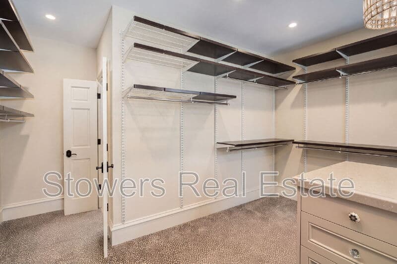Danville House: 4482 Deer Ridge Rd