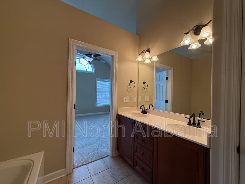 Huntsville Townhome: 1012 Scarlet Woods