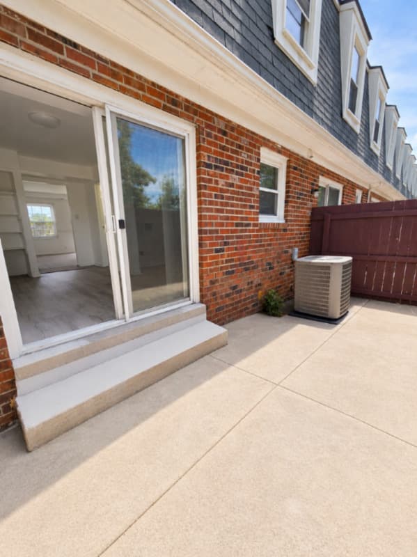 North Chesterfield Townhome: 2667 Wayside Dr