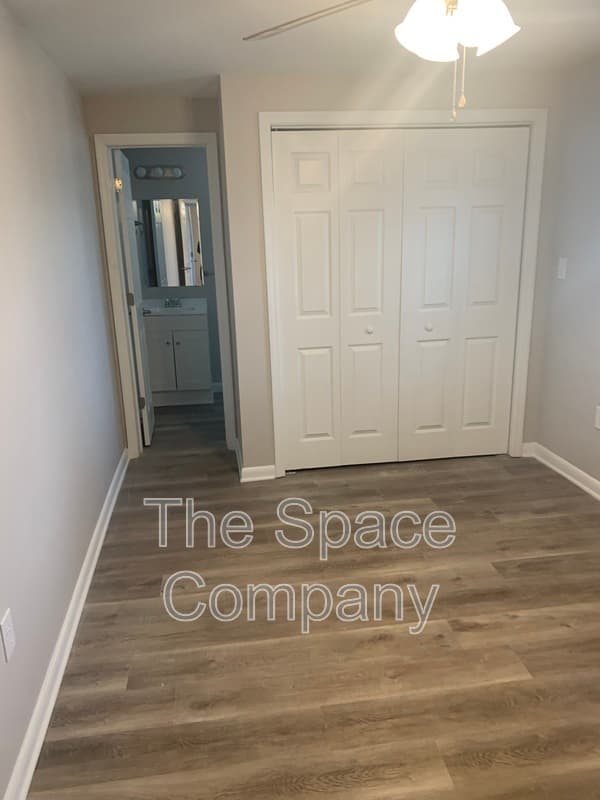 Charleston Condo: 1118 Gunn Avenue