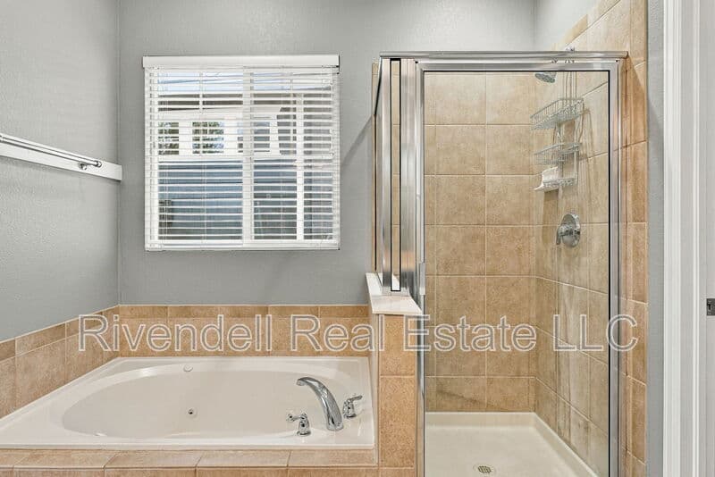 Castle Rock House: 4483 Applecrest Circle