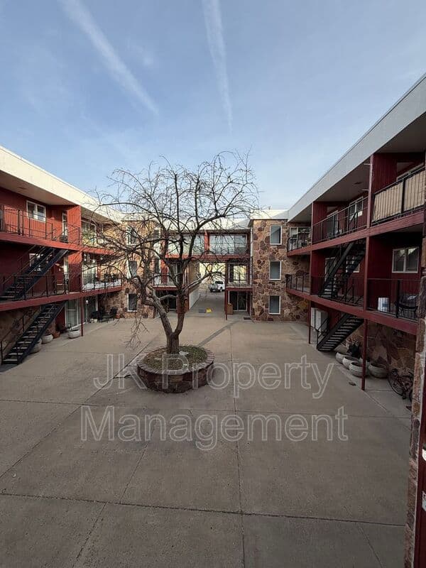 Great Falls Condo: 2300 14th Ave S