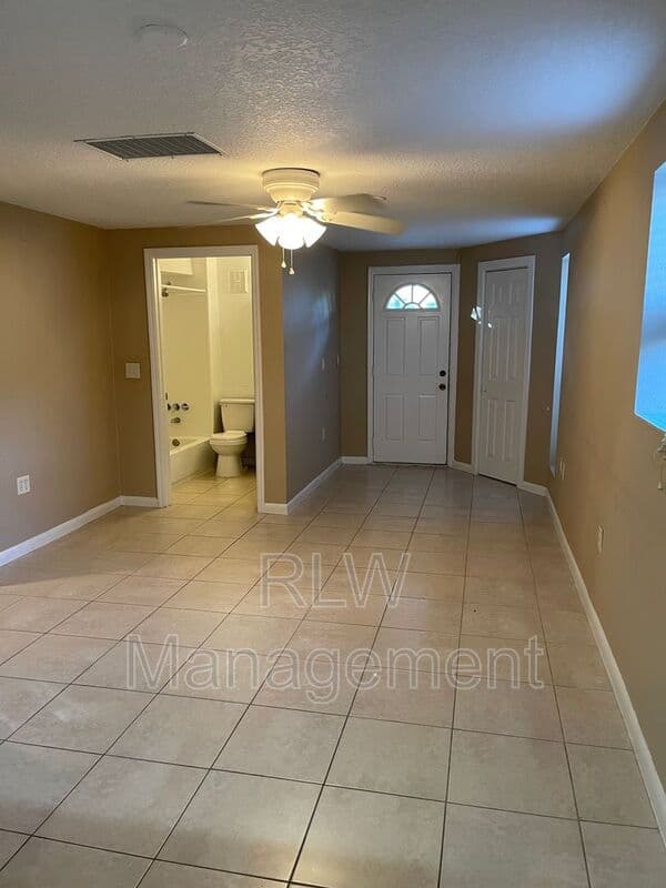 Eustis Condo: 206 Osceola Ave
