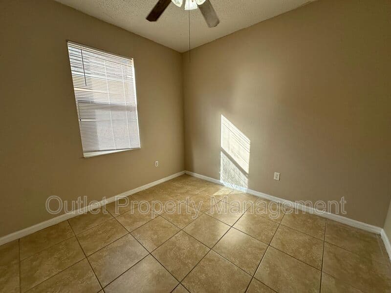 Orlando House: 9356 Monterey Bay Drive