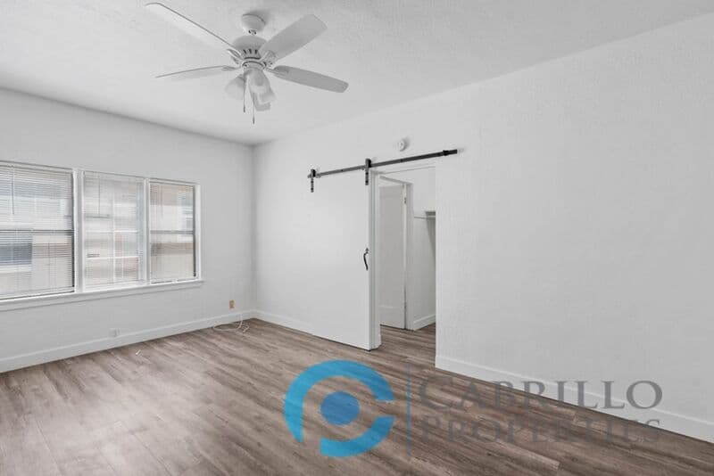 San Diego Condo: 3939 7th Ave