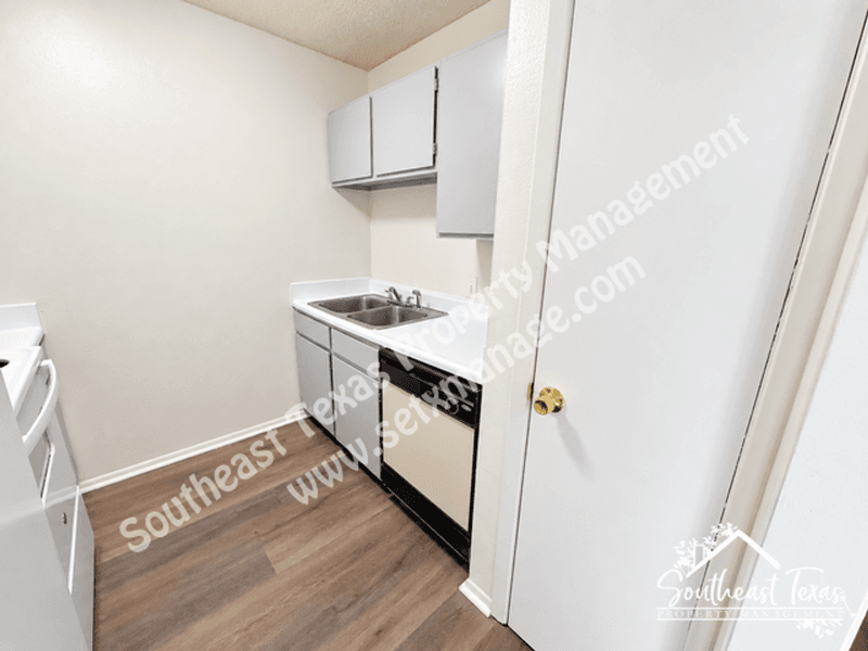 Beaumont House: 4110 Arthur Street