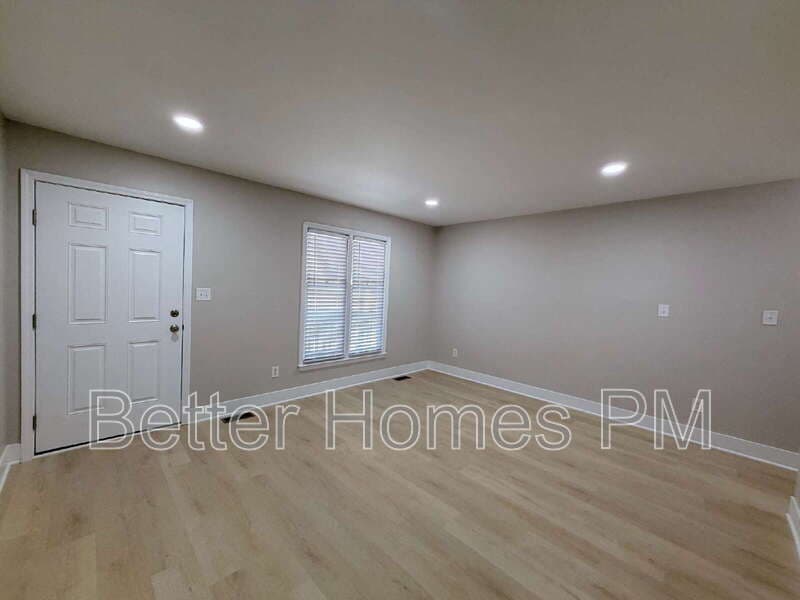 Garner Condo: 104 Stowe Place