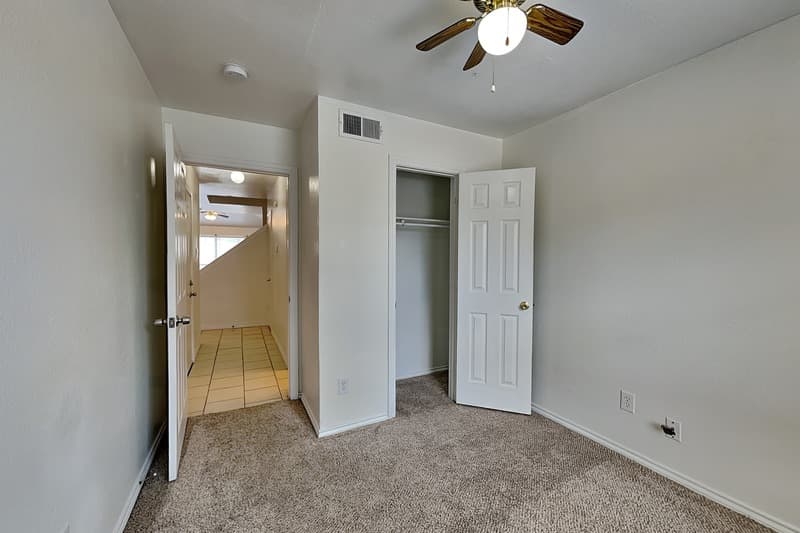 Duncanville House: 905 Fairbanks Cir