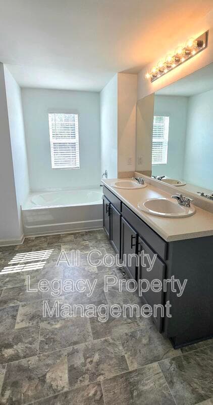 Covington House: 25 Lena Ct