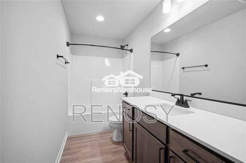 Pleasant Hill House: 36 Keeneland Court