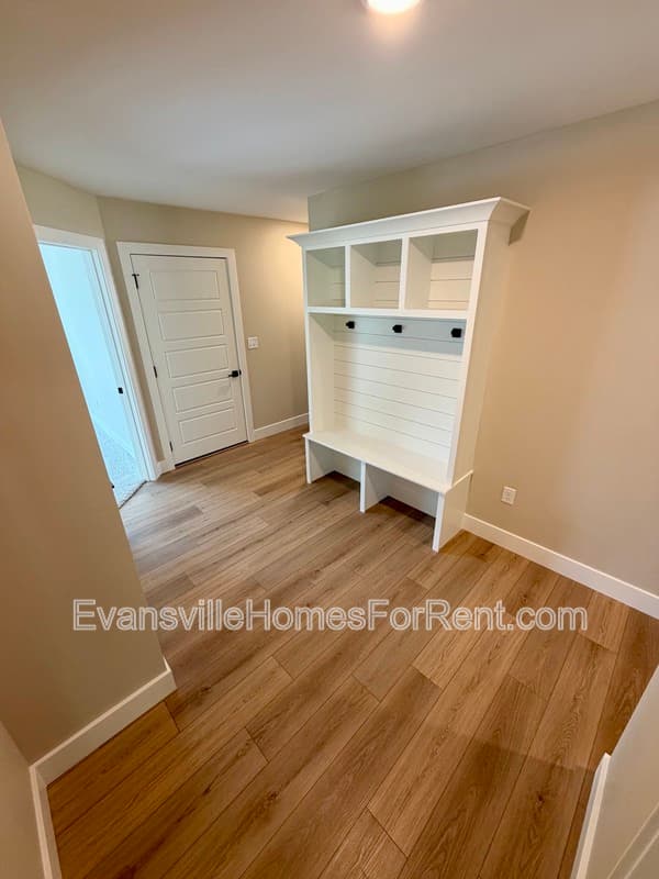 Evansville House: 4432 Violet Drive