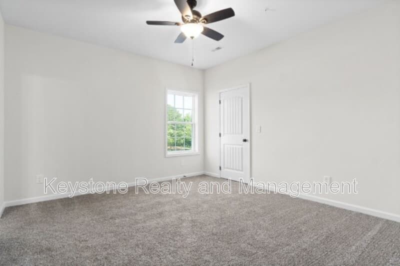 Clarksville Condo: 229 E. Johnson Circle