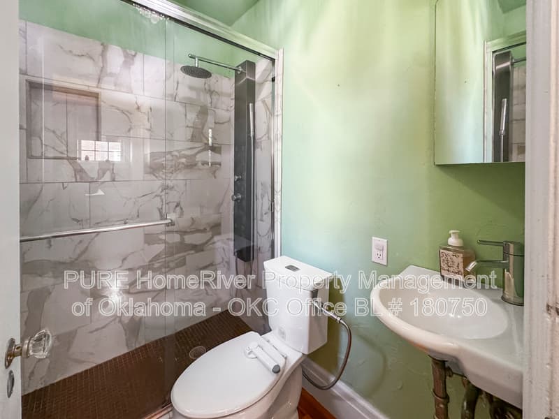 Oklahoma City House: 2730 NW 17th St