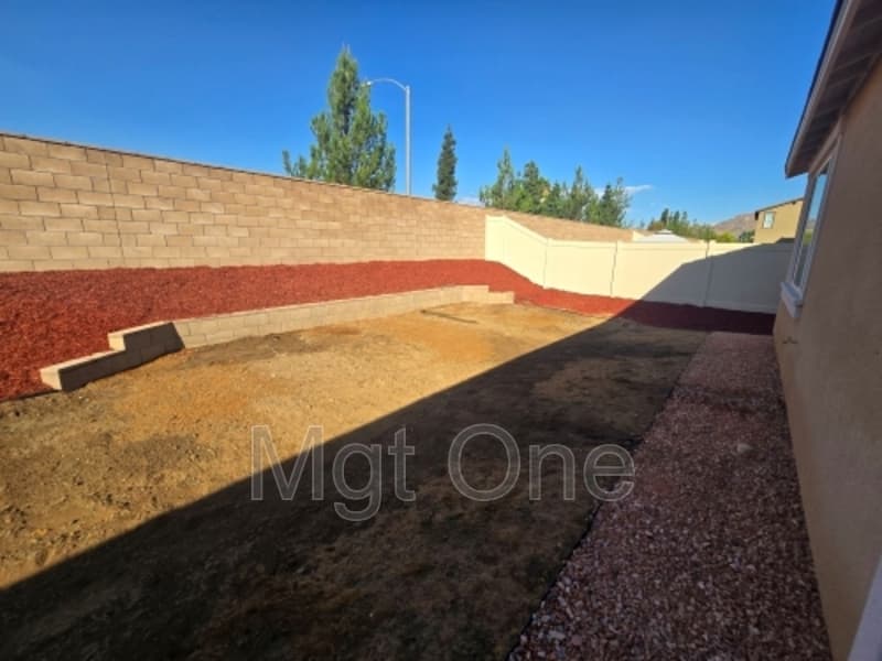 Moreno Valley House: 24790 Lynx Avenue