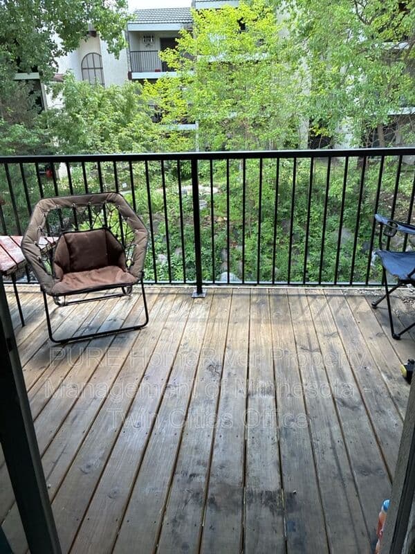 Burnsville Condo: 12848 Nicollet Ave