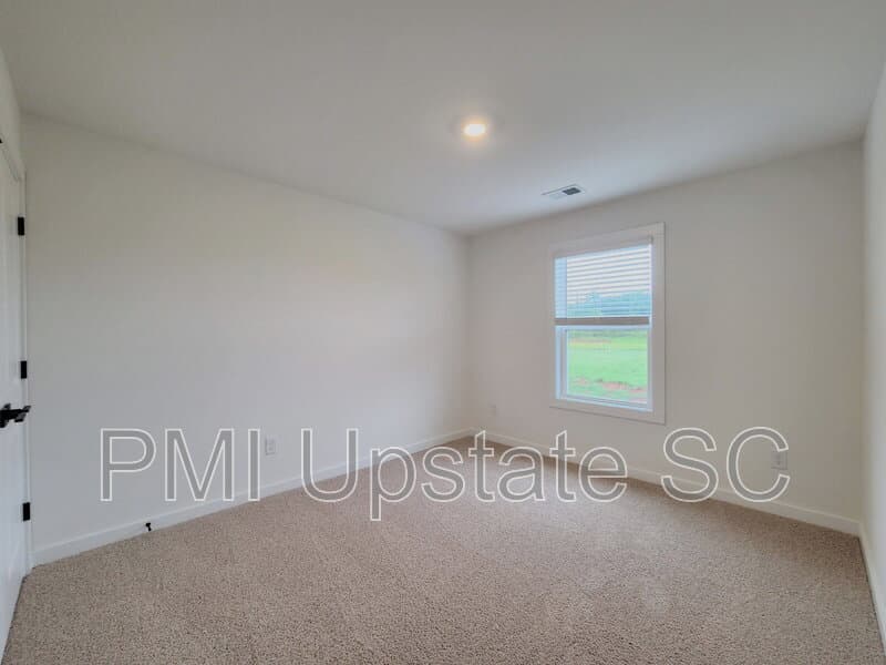 Spartanburg Townhome: 1283 Westgate Vlg Dr