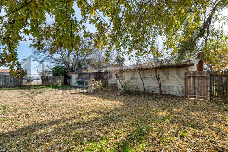 Wichita House: 220 East 44th Street South
