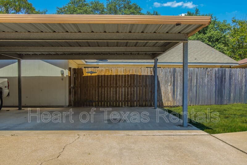 Waco Condo: 6824 Edmond Avenue