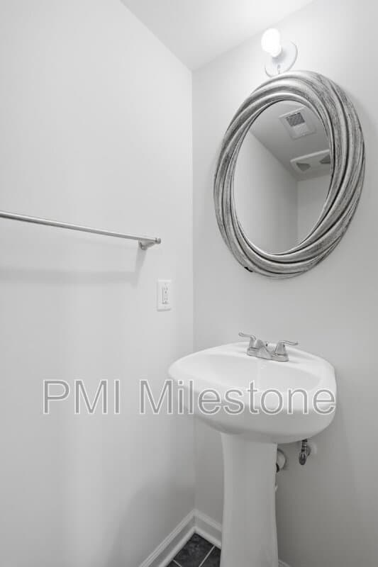 Falling Waters Townhome: 72 Norwood Dr