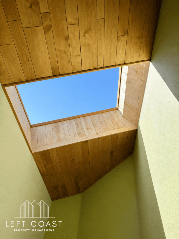 Waldport House: 7205 Southwest Burl Drive