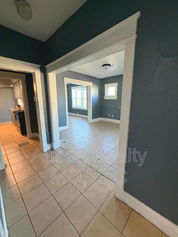 Kansas City House: 2600 Euclid Ave