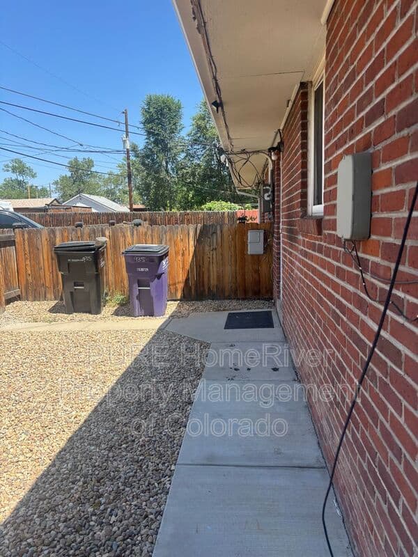 Denver Condo: 935 Winona Ct
