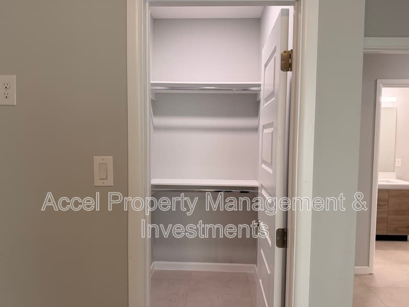 Edinburg Condo: 816 N. Abbey Ave.