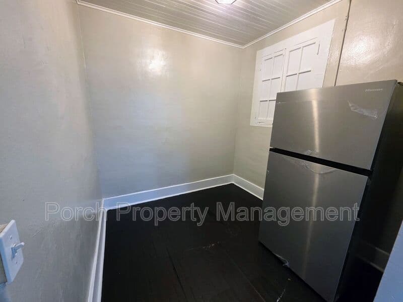 Pensacola Condo: 320 N Barcelona St
