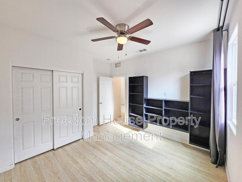 Pahrump House: 3821 East Weld Avenue