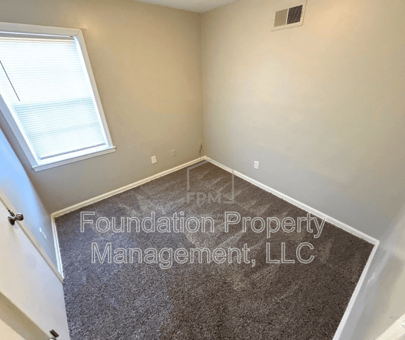 Memphis House: 4208 Beacon Hill Drive