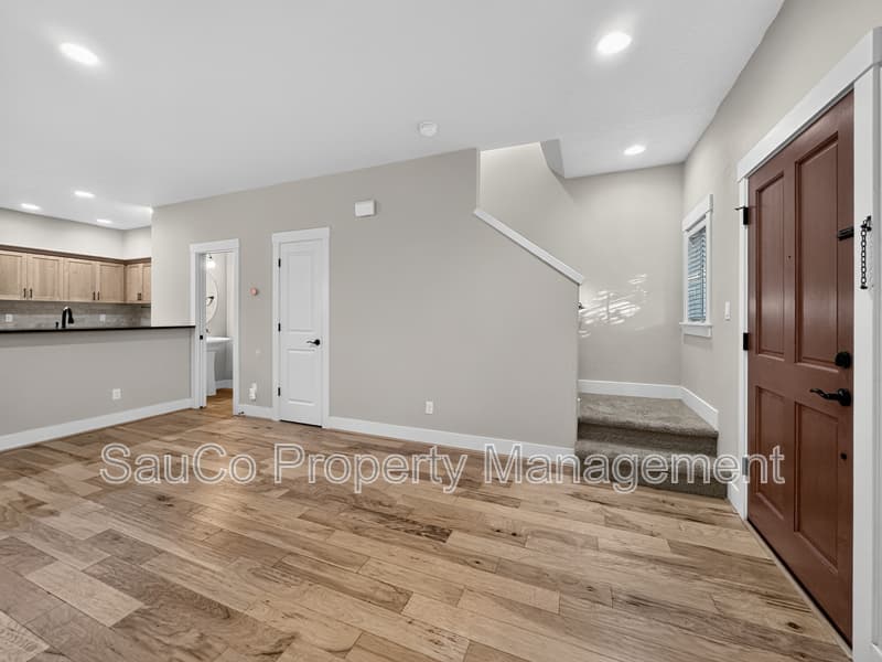 Beaverton House: 431 Southwest 204th Ter