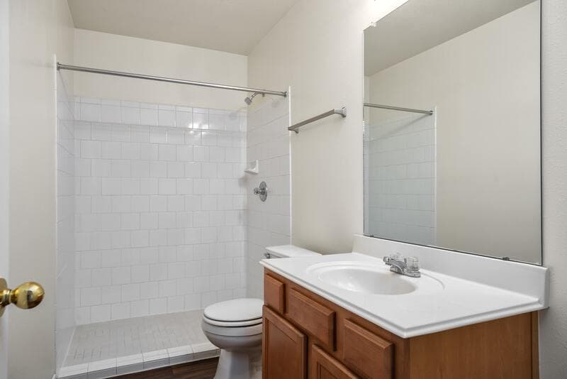 Dickinson Condo: 5139 Caicos Calle