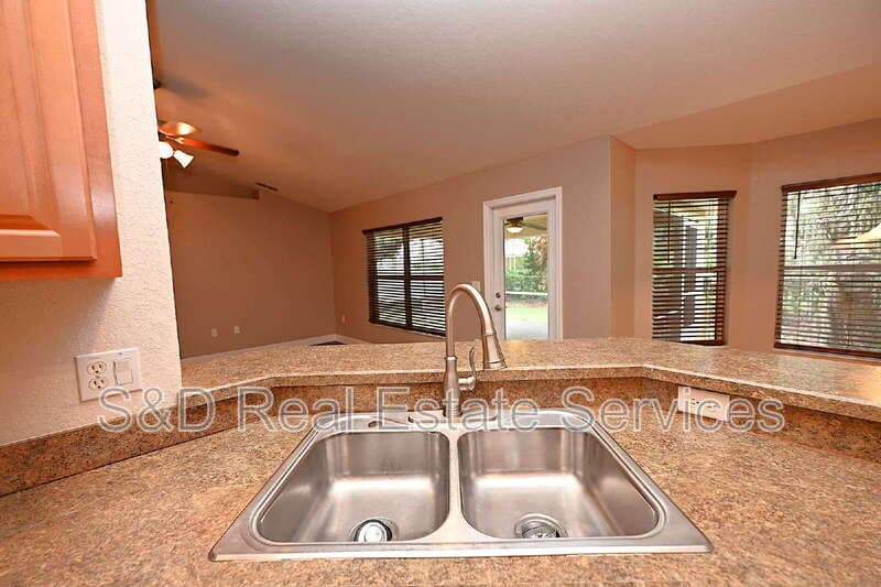 Bartow House: 1631 Taylor Landing Dr