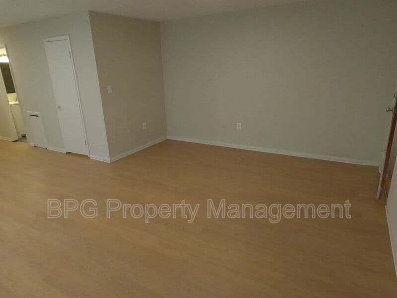 Manassas Condo: 8812 Wesley Ave