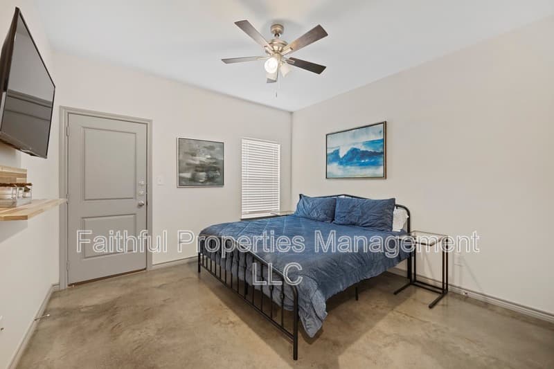 Lindale Condo: 16246 County Road 4100 - 25