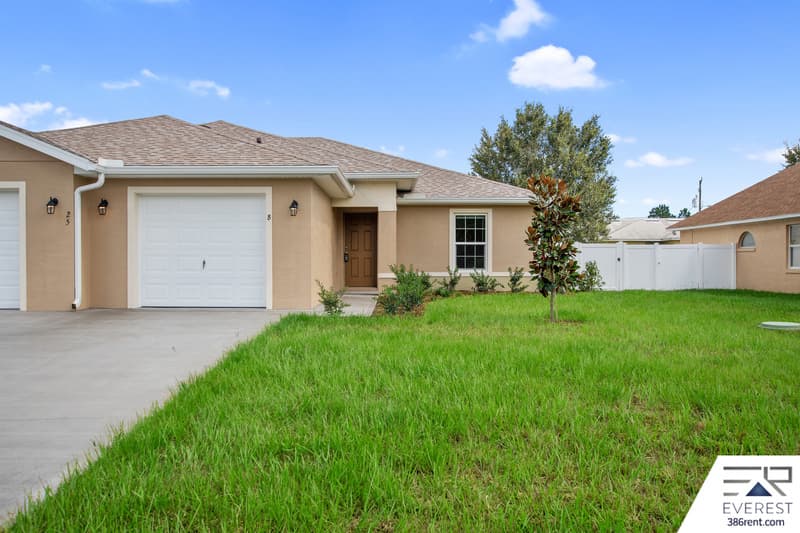 Palm Coast House: 25 Louisville Drive