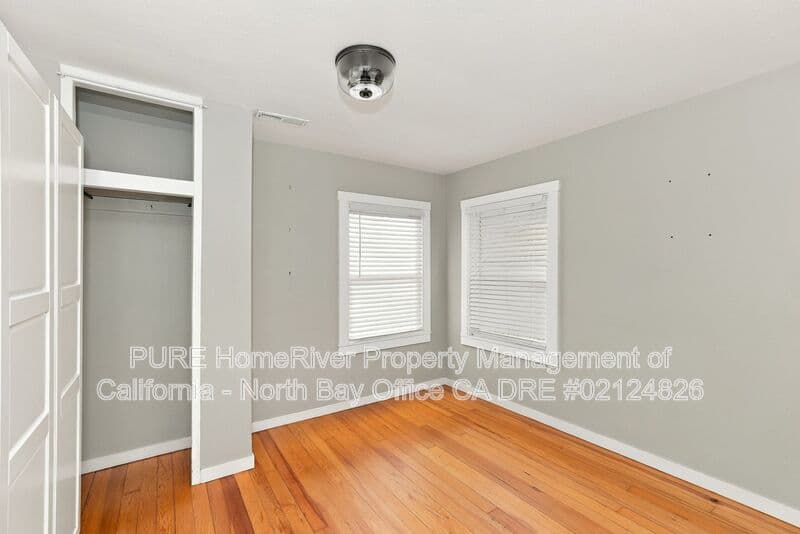 Sebastopol House: 325 Hutchins Ave