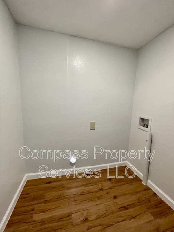 Waco House: 2608 Bosque Blvd