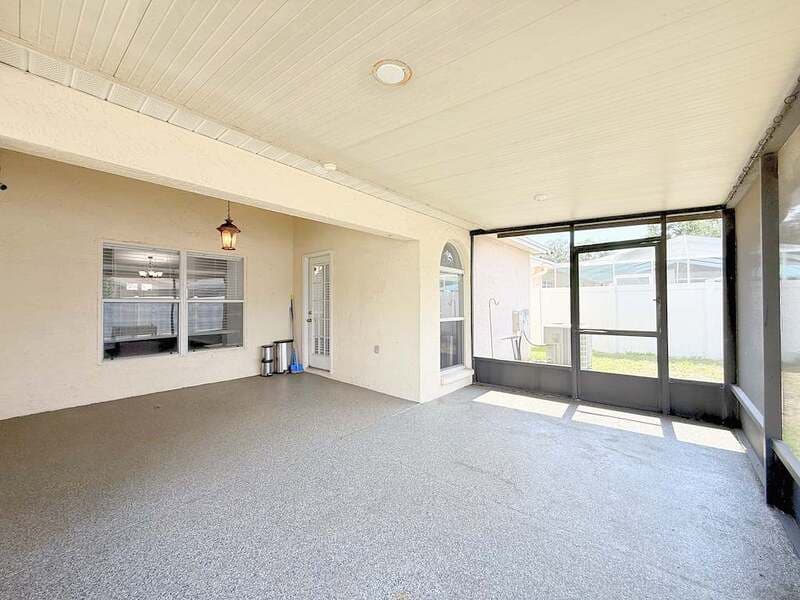 Valrico House: 1118 Hardwood Drive