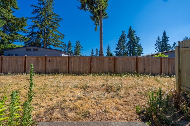 Puyallup Townhome: 12315 112th Avenue Court East