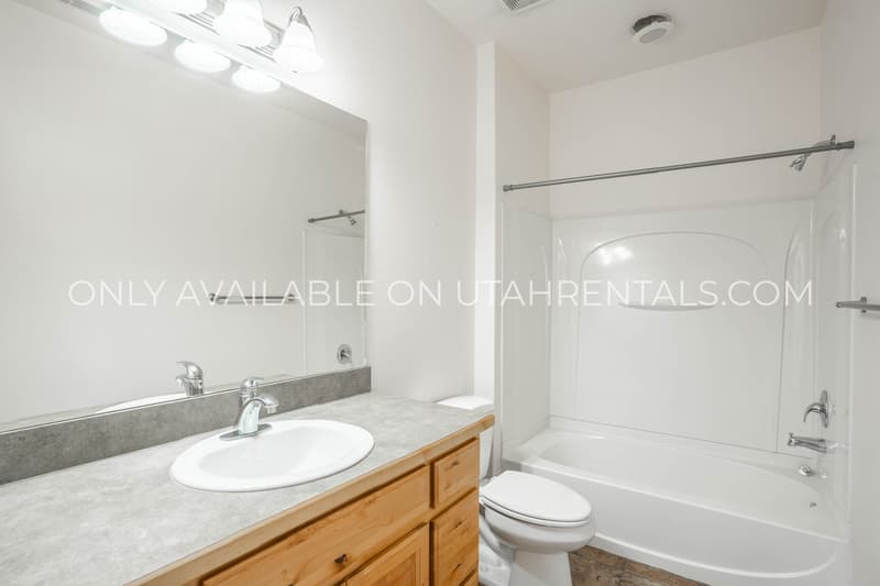 Provo Condo: 1052 Canyon Meadow Dr