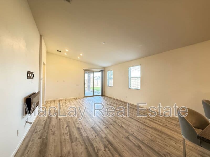 San Tan Valley House: 2372 E. Dust Devil Dr.